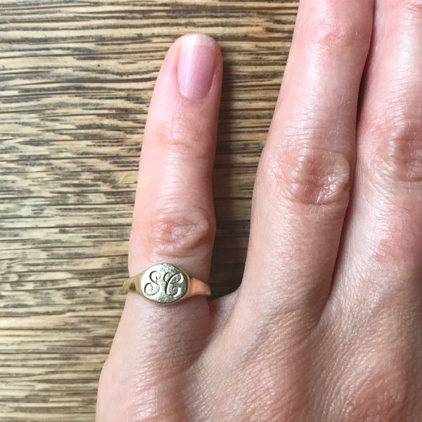 Classic Signet Ring