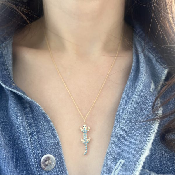 wearing-the-blue-sapphire-apatite-gold-salamander-charm wearing the blue sapphire apatite gold salamander charm